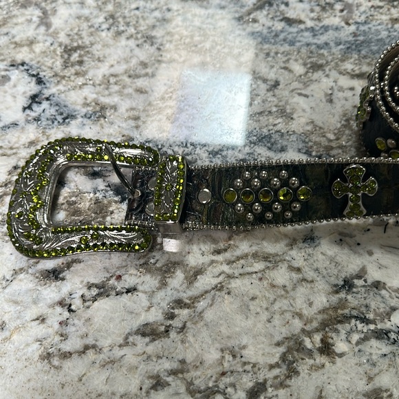 BB Simon Cross Crystal Leather Belt - Picture 1 of 6